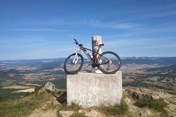 La foto del día en TodoMountainBike: "Montejurra e Navarra Estella"