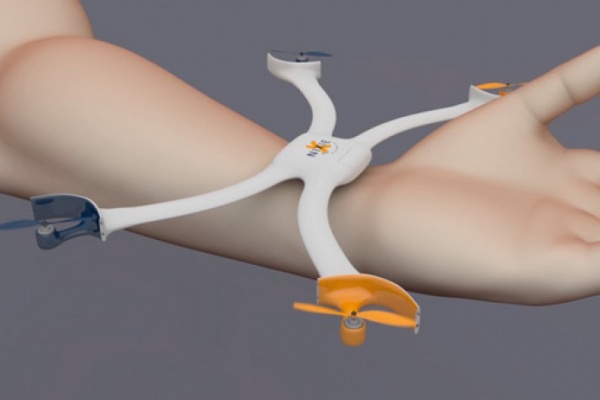 Nixie, un increíble "drone" de pulsera que grabará nuestras peripecias mientras rodamos