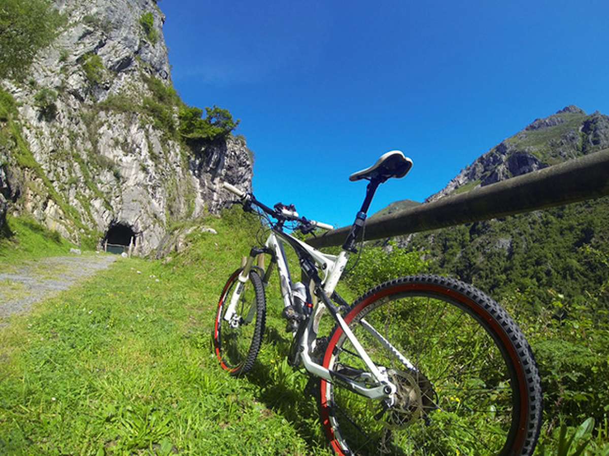 La foto del día en TodoMountainBike: 'Senda Verde de Lloreo (Loredo, Asturias)'