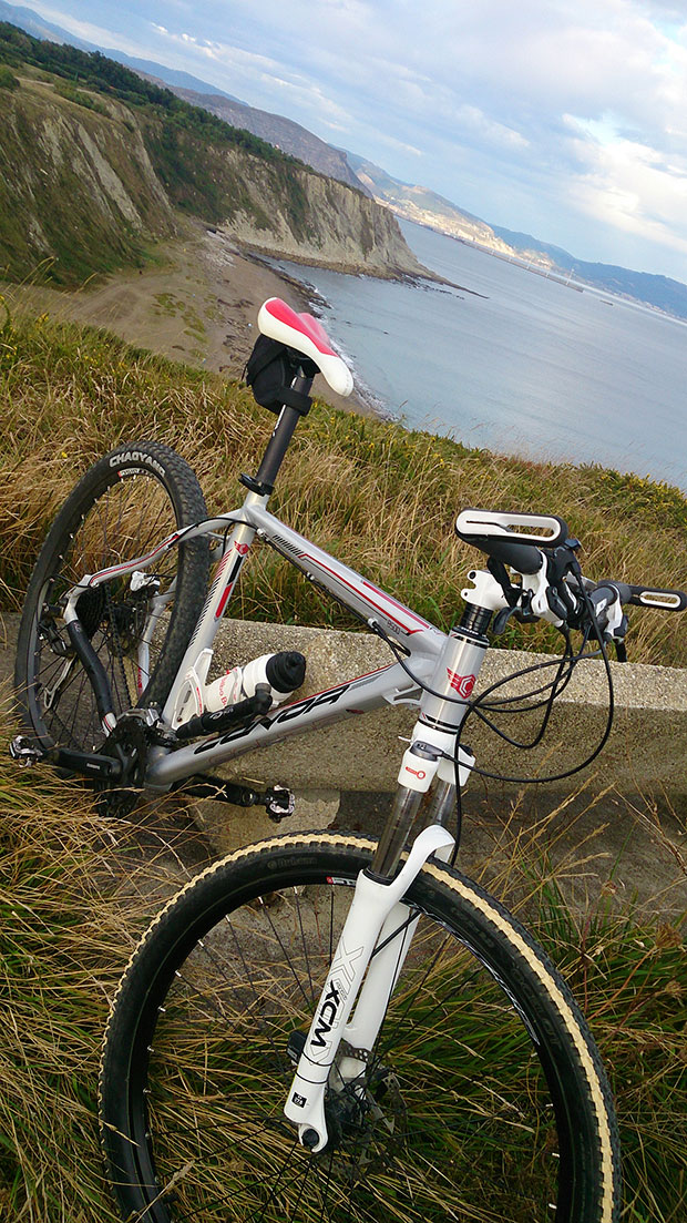 La foto del día en TodoMountainBike: 'Playa de Azkorri'