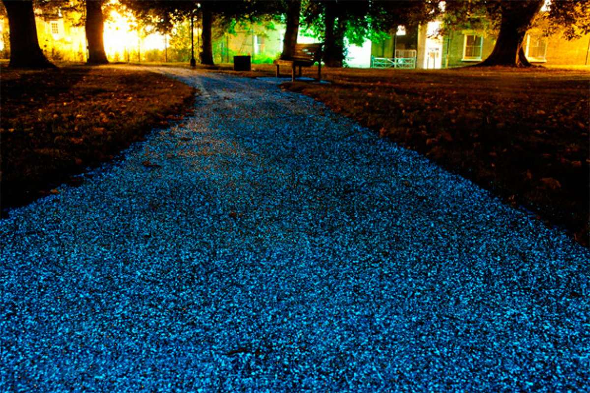 Pro-Teq Starpath: Pavimento iluminado de forma autónoma para vías ciclistas