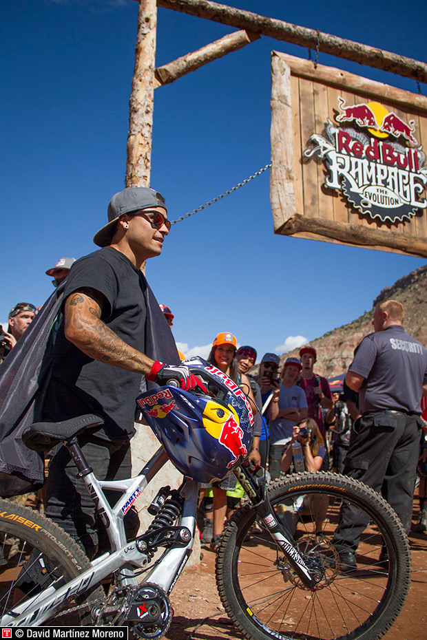 Red Bull Rampage 2014: La competición más 'bestia' sobre bicicletas de montaña