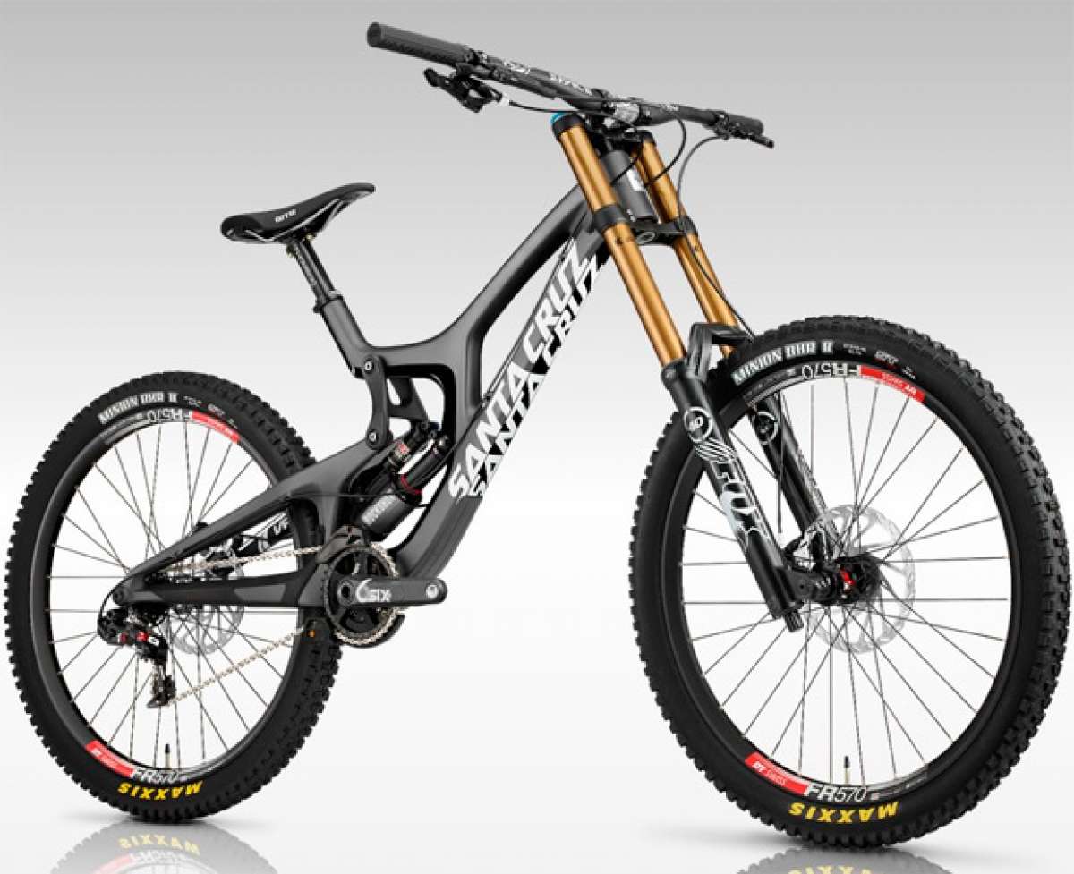 La nueva Santa Cruz V10 Carbon de 2015 en acción