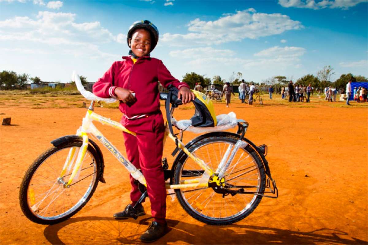 Scicon Qhubeka: Bolsas para sillín que ayudan a mejorar la vida de los niños sudafricanos