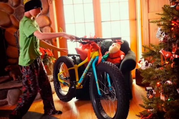 Las nuevas Specialized Fatboy Junior de 2015 en acción