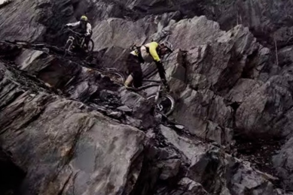 ¿Enduro de competición? No, mejor Enduro de aventura pura y dura
