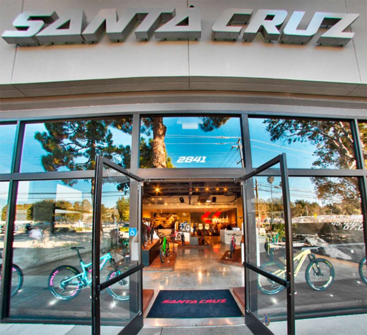 Visita virtual a la factoría de Santa Cruz Bicycles en California