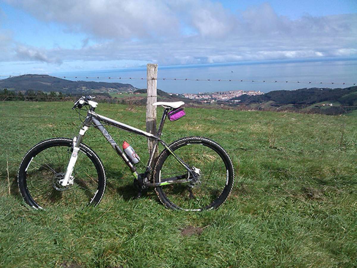 La foto del día en TodoMountainBike: 'La Costa Bizkaina'