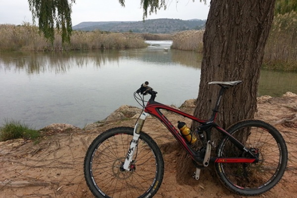 La foto del día en TodoMountainBike: "El Azud de Antella (Valencia)"