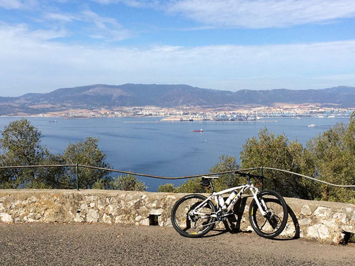 La foto del día en TodoMountainBike: 'La bahía de Algeciras'