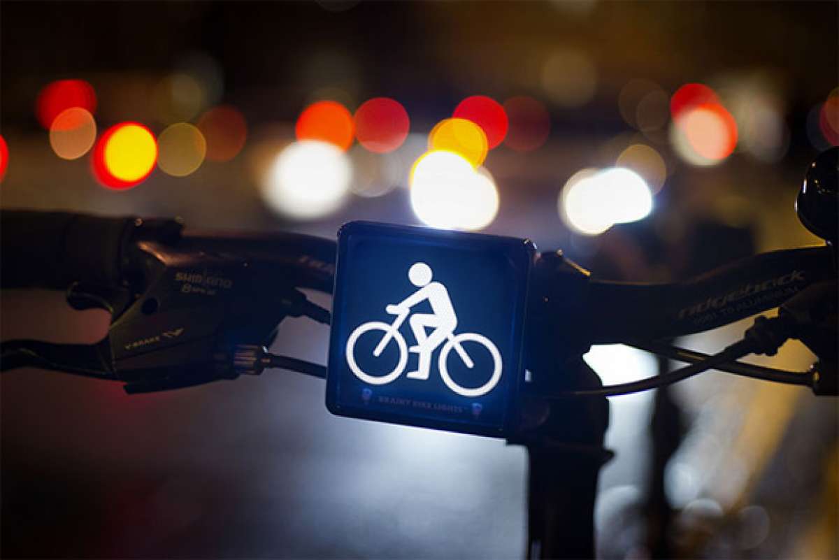 Brainy Bike Lights, unas luces de bicicleta 'subliminalmente' efectivas