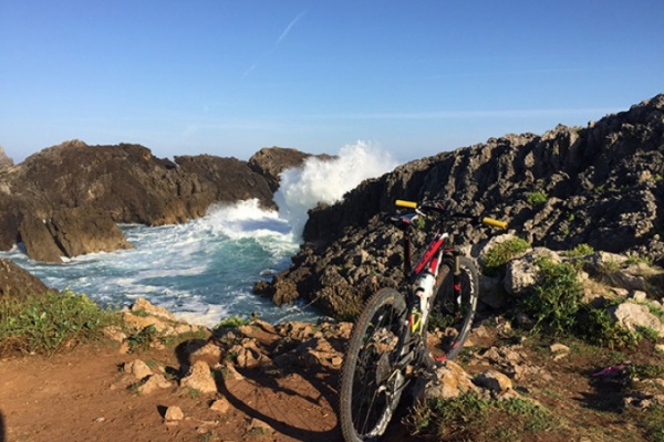 La foto del día en TodoMountainBike: "Cala de Santa Justa (Cantabria)"