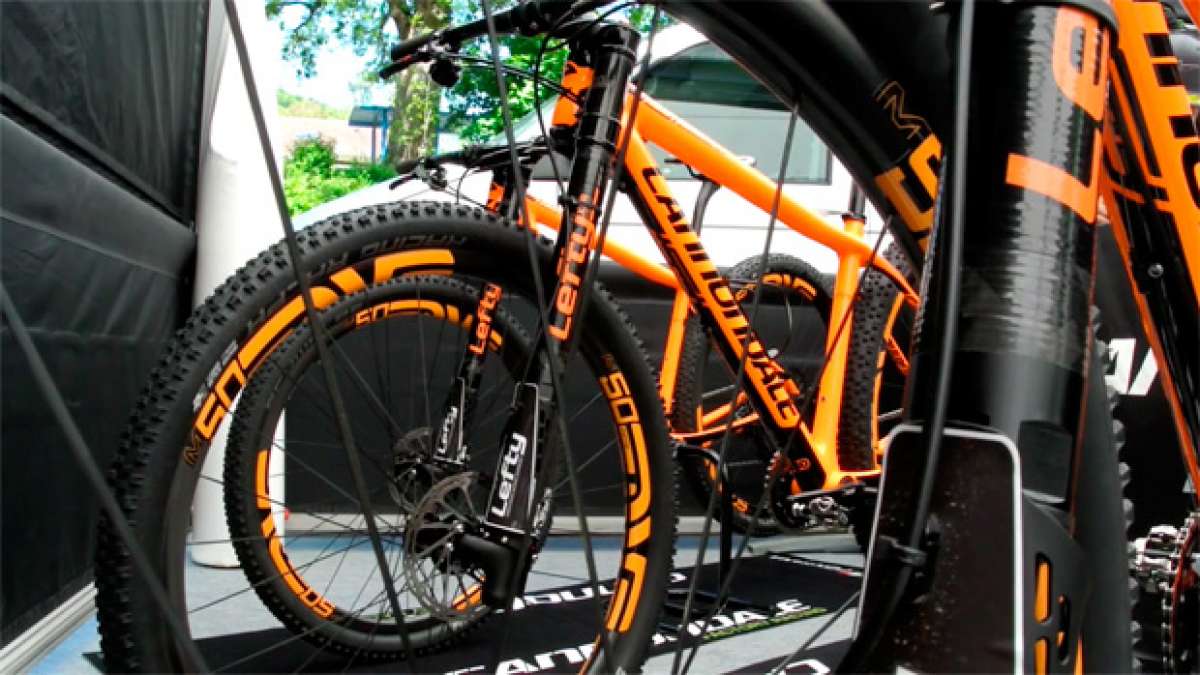 Naranja, el llamativo color de las nuevas Cannondale F-Si de 2016