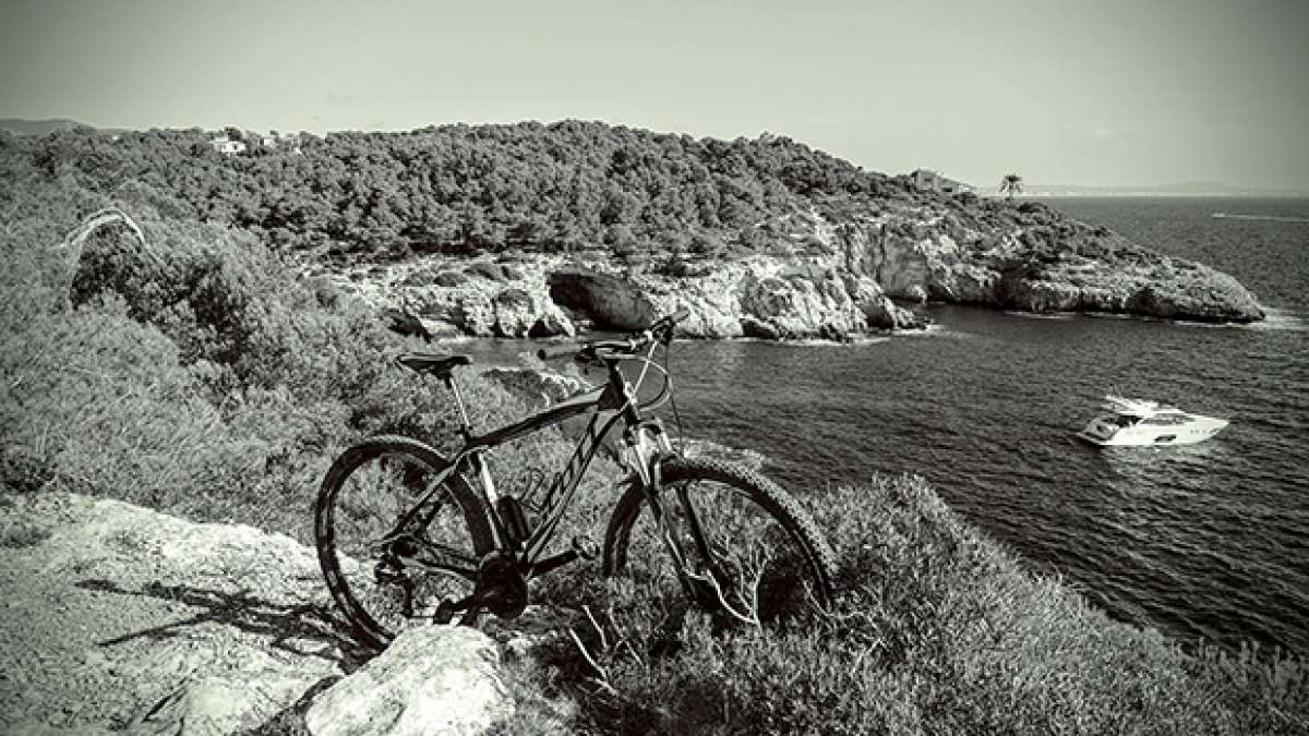 La foto del día en TodoMountainBike: 'Cap de Cala Falcó'