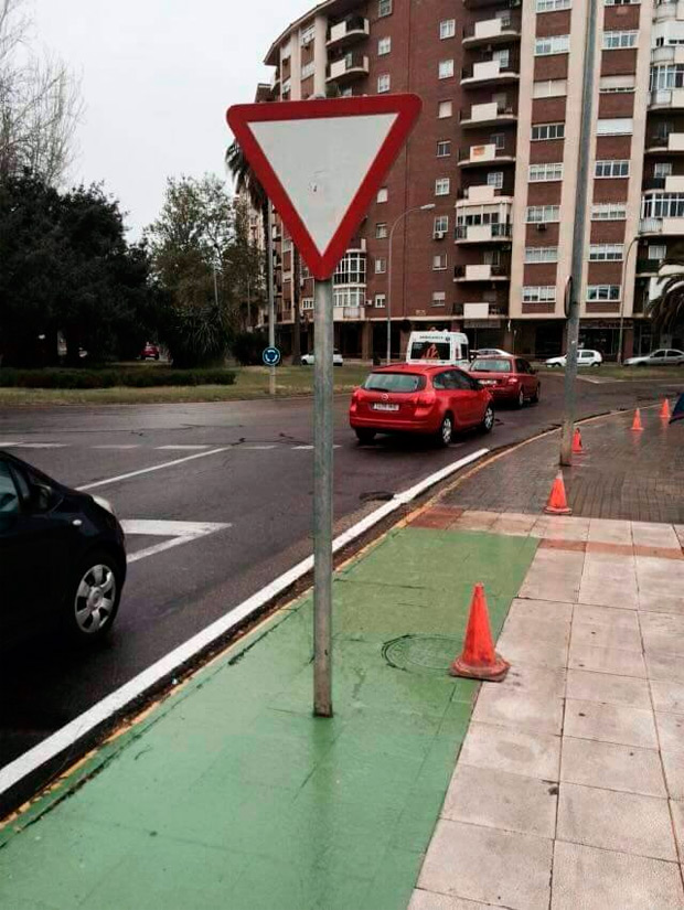 Así es el carril bici que ha costado 97.000 euros a los habitantes de Badajoz