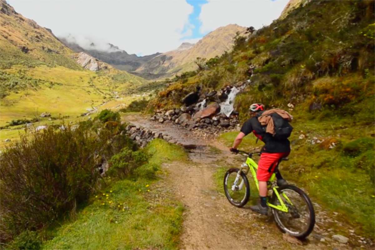 Explorando antiguos senderos incas en los Andes de Perú con Darren Berrecloth, Garrett Buehler y Chris Van Dine