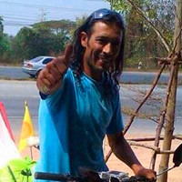 Daba la vuelta al mundo en bicicleta para batir un récord Guinness, pero ha muerto atropellado