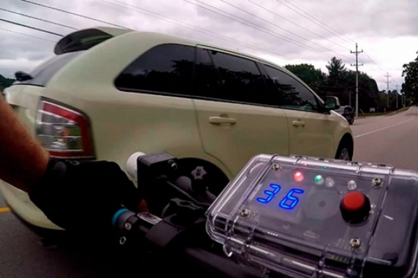 Codaxus C3FT, el radar de la policía de Tennessee para detectar adelantamientos peligrosos a los ciclistas