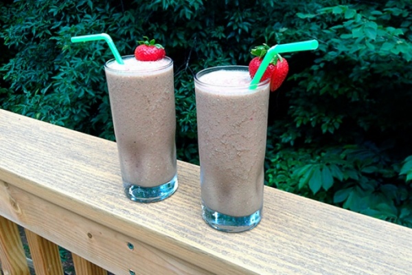 Especial verano: Cómo preparar un delicioso (y helado) batido de proteínas para recuperarnos tras un entrenamiento intenso
