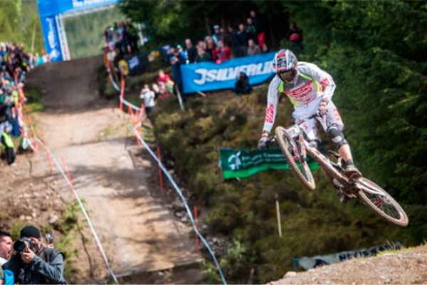 Copa del Mundo UCI DH 2015: Los mejores momentos de la segunda ronda disputada en Fort William (Escocia)