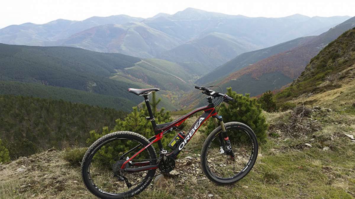 La foto del día en TodoMountainBike: 'Desorientados en btt en Pico Otero'