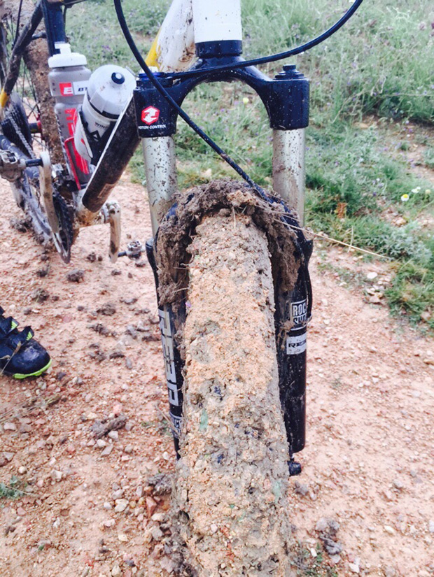 La foto del día en TodoMountainBike: '¿Dónde está la rueda?'