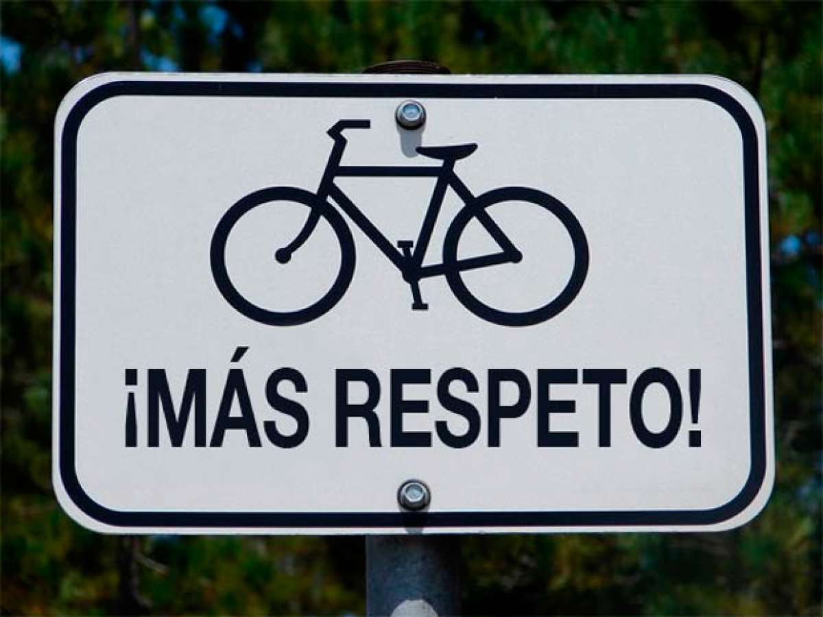 El saludo entre ciclistas. ¿Quién saluda y quién no?