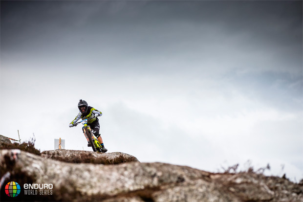 Enduro World Series 2015: Las mejores imágenes y el resumen en vídeo de la Ronda 2 (Wicklow, Irlanda)
