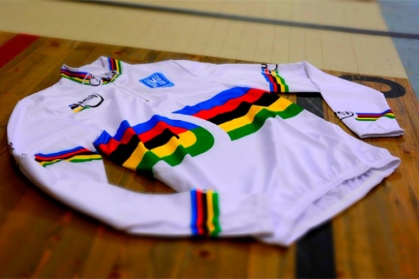 Las listas oficiales de equipos UCI XCO y UCI DH de la temporada 2015