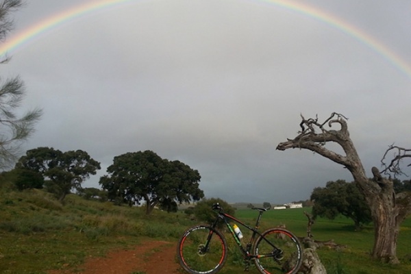 La foto del día en TodoMountainBike: "Falda de la Sierra de Aras"