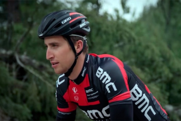 El nuevo casco Giro Synthe de 2015 en acción
