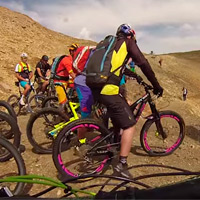 Danny MacAskill y Hans Rey inaugurando una nueva pista en Livigno