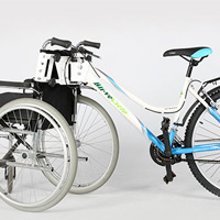 Kit Adapta, un sistema práctico y económico para adaptar una bicicleta a una silla de ruedas