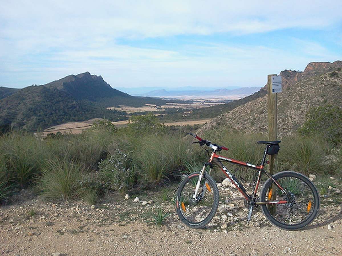 La foto del día en TodoMountainBike: 'Vistas desde las Carihuelas'