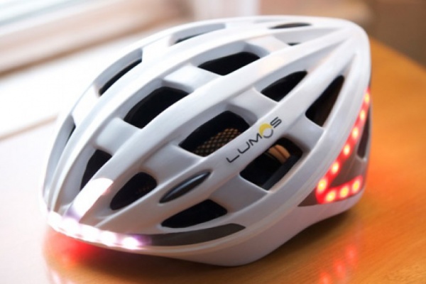 Lumos, un avanzado casco con iluminación LED integrada para rodar más seguros