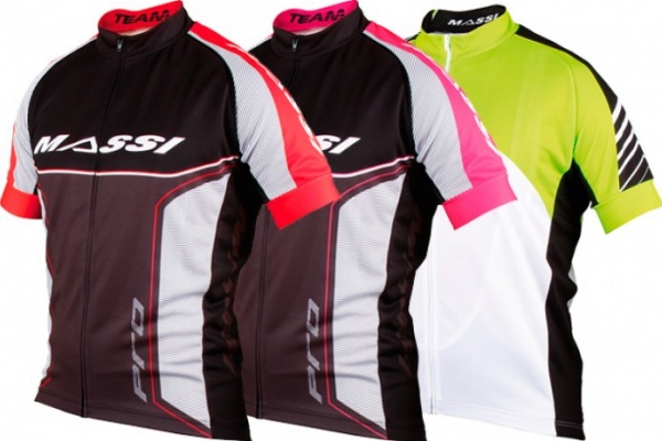 Nuevas equipaciones para verano de Massi