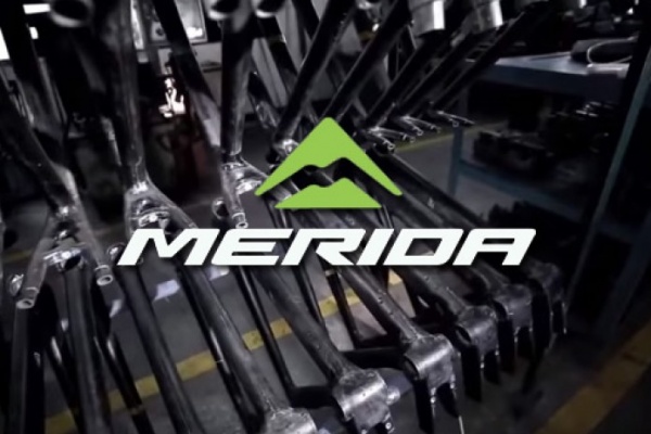 La historia de Merida Bikes y su proceso de fabricación de cuadros de carbono