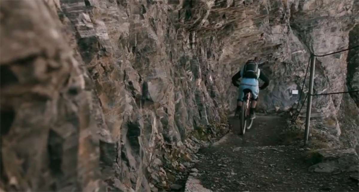 Cruzando el Paso del Gemmi (Suiza) en bicicleta de montaña con Manuel Scheidegger