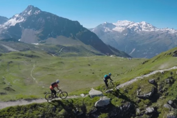 Sam Pilgrim, una cámara GoPro y un dron autónomo Hexo+