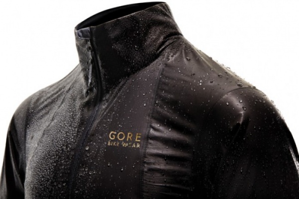 One Gore-Tex Active Shakedry, la chaqueta impermeable para ciclistas más avanzada del planeta