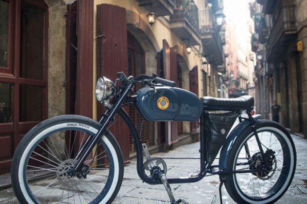 Otocycles RaceR, la nueva eléctrica de la firma inspirada en las "Cafe Racer" de los 50