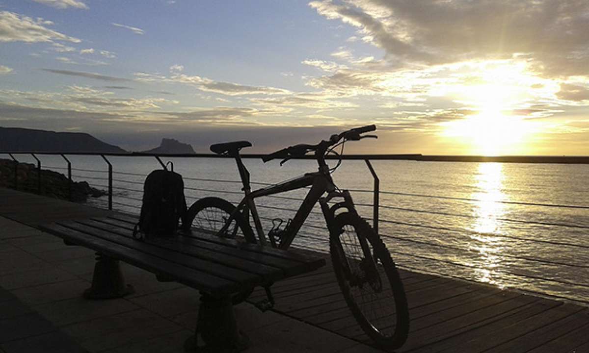 La foto del día en TodoMountainBike: 'Paseo marítimo de Altea'