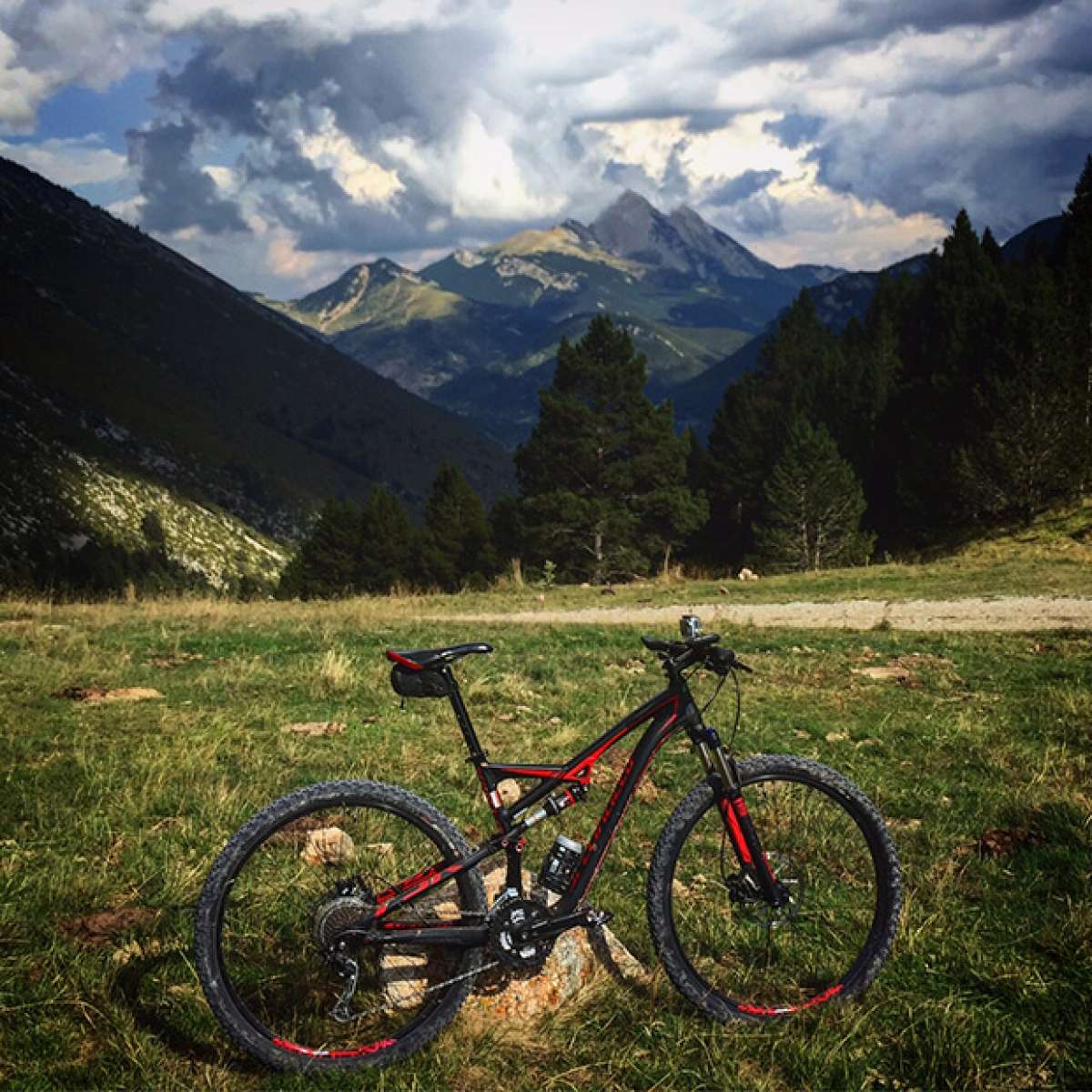 La foto del día en TodoMountainBike: 'El Pedraforca desde El Coll de Juvell'