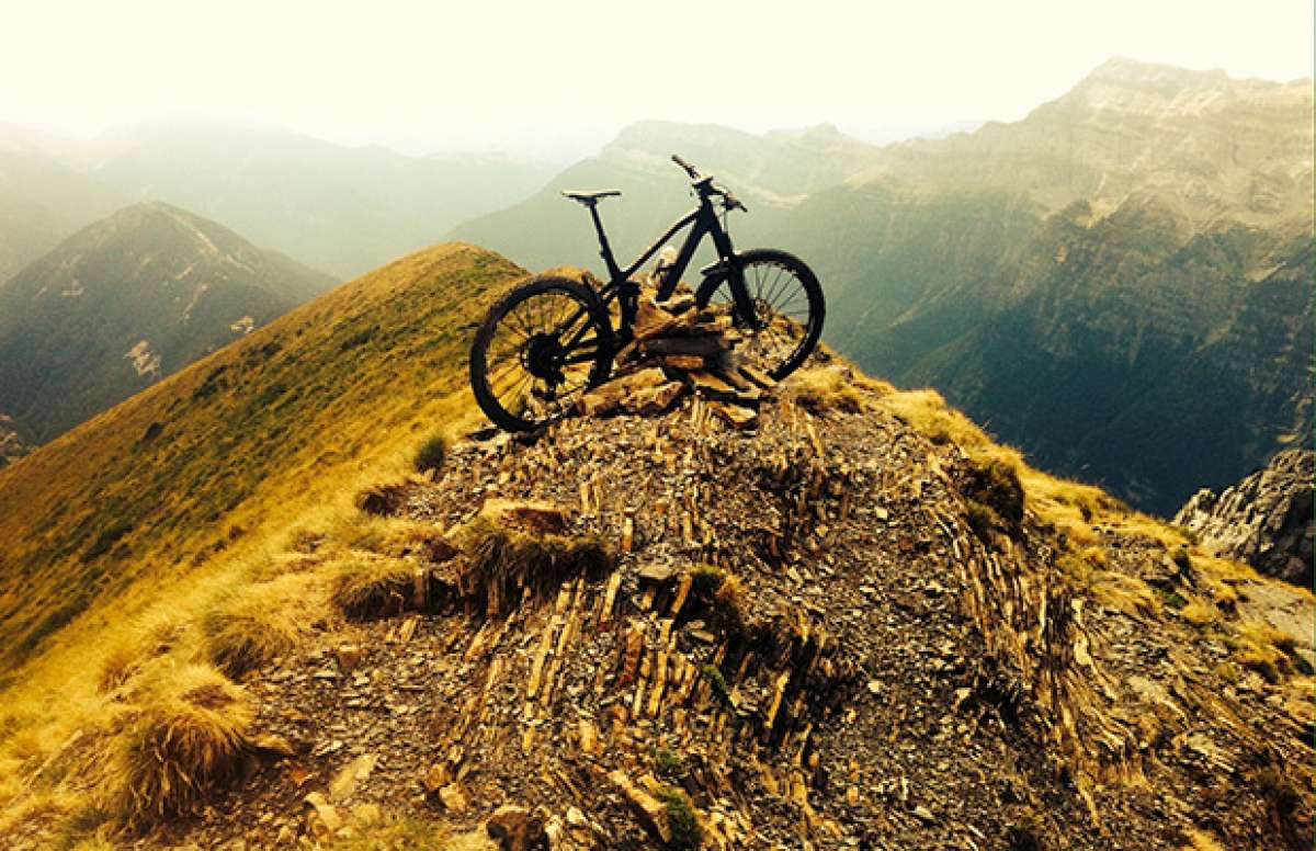 La foto del día en TodoMountainBike: 'El pico Comodoto'