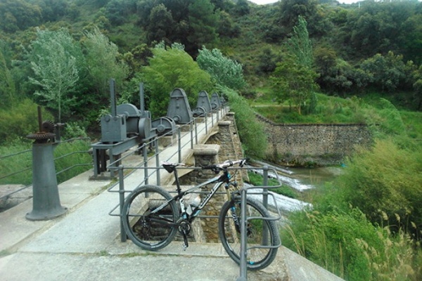 La foto del día en TodoMountainBike: "Presas del río Genil"