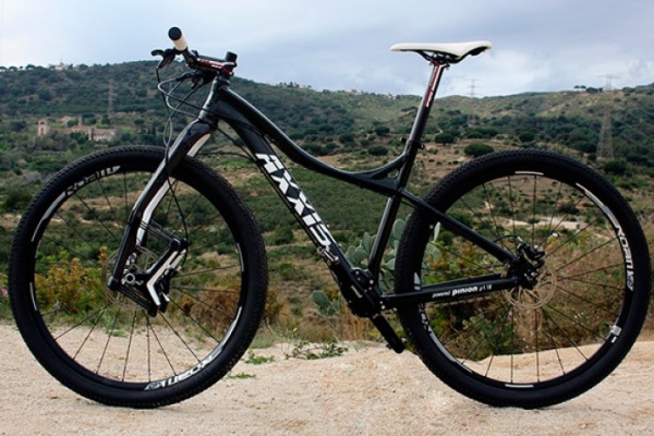 A prueba: Axxis Altec 29 Evo con transmisión Pinion y horquilla Lauf