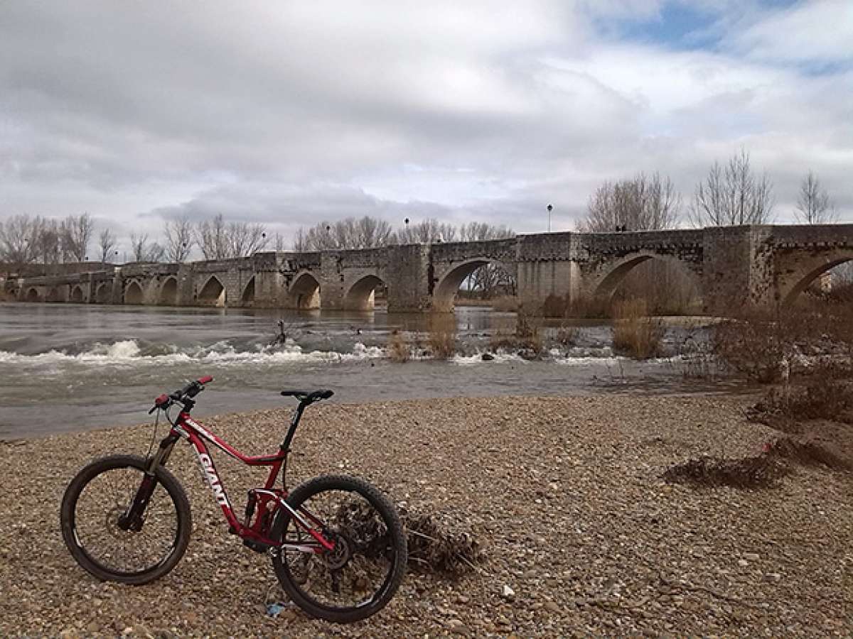 La foto del día en TodoMountainBike: 'Mañana de ríos y puentes por Valladolid'