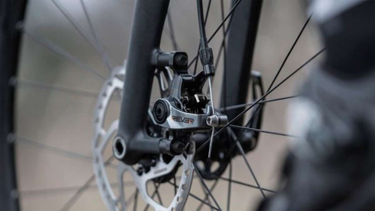 REVER MCX1, unos avanzados frenos mecánicos de doble pistón para bicicletas de carretera y ciclocross