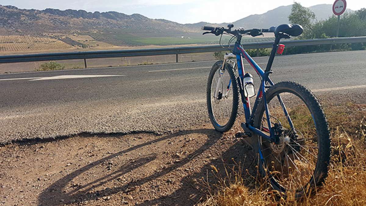 La foto del día en TodoMountainBike: 'De ruta por La Mancha'