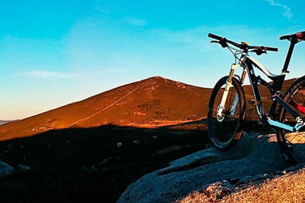 La foto del día en TodoMountainBike: "Estreno por las nubes"